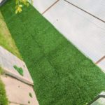 Grillage en gazon synthétique