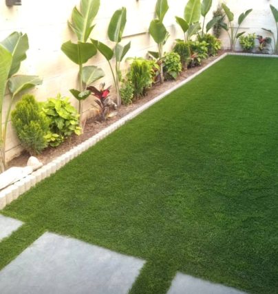 Jardin privé en gazon synthétique