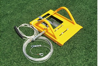 Cutter linéaire pour gazon synthétique